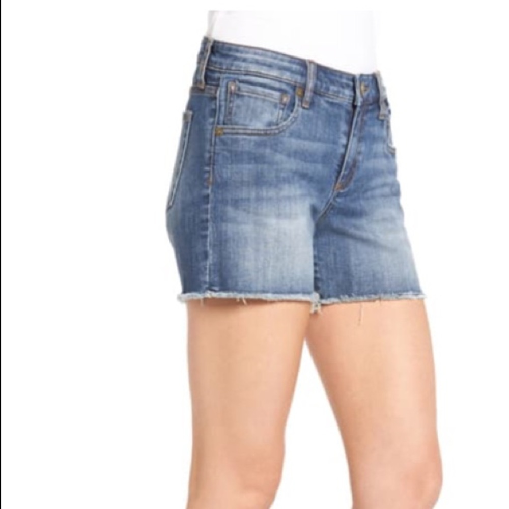 Kut from the Kloth Gidget Jean shorts
